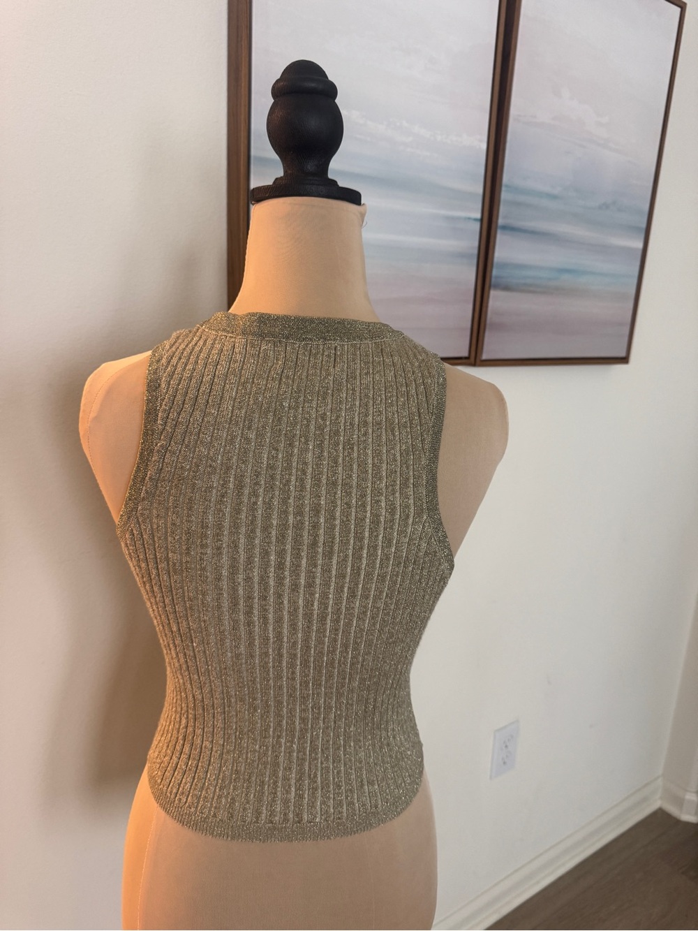 superdown Metallic Ribbed Tank Top - Gold - Picture 3 of 8